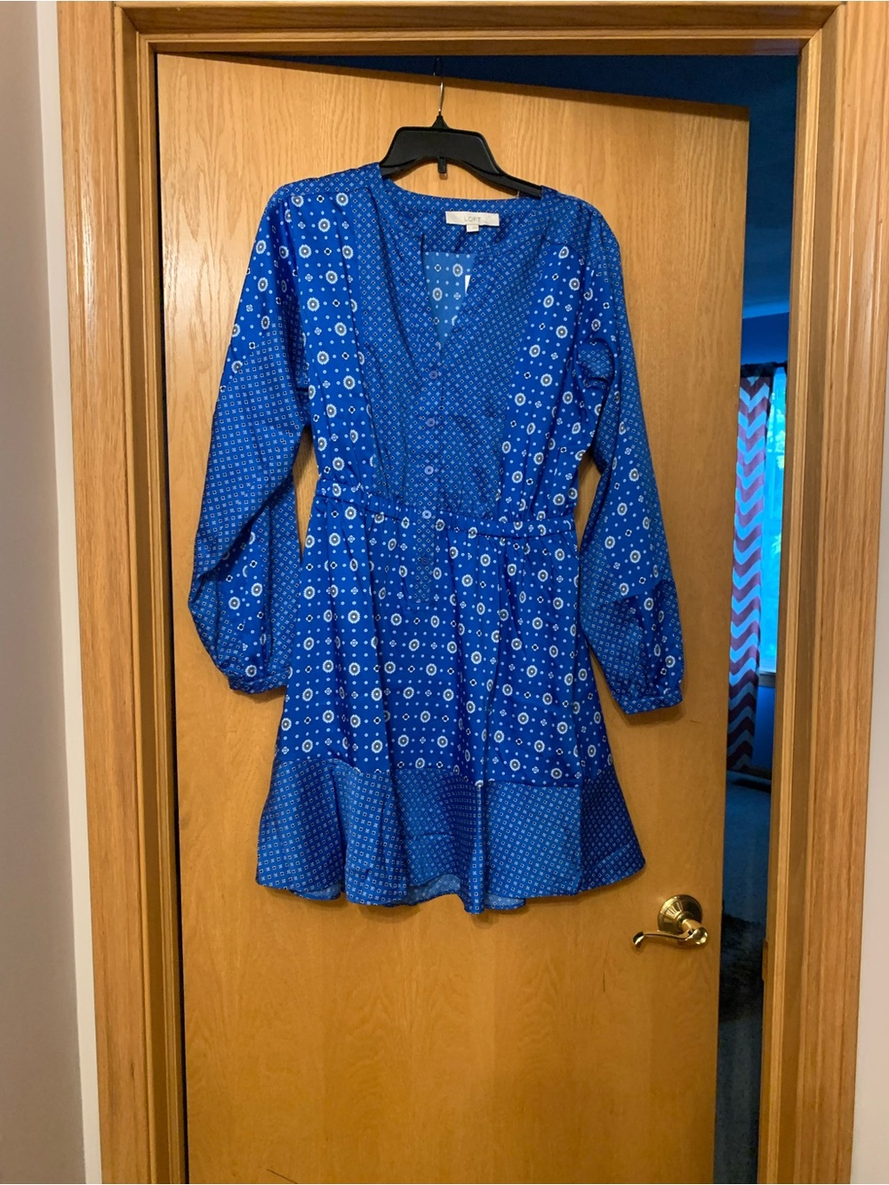 LOFT Blue Printed Long-Sleeve V-Neck Dress